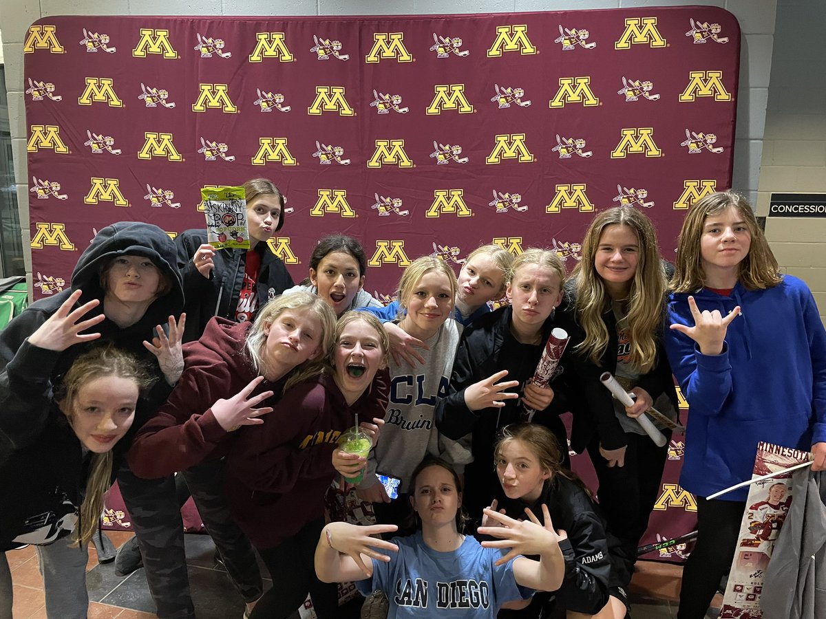 Taylorwente's tweet photo. Thank you @GopherWHockey for coming to Maple Grove! The girls had an absolute blast and @OMGHA2k can’t wait to cheer you on for the rest of the season! #Gophers 〽️ https://t.co/7S4cEvWReM