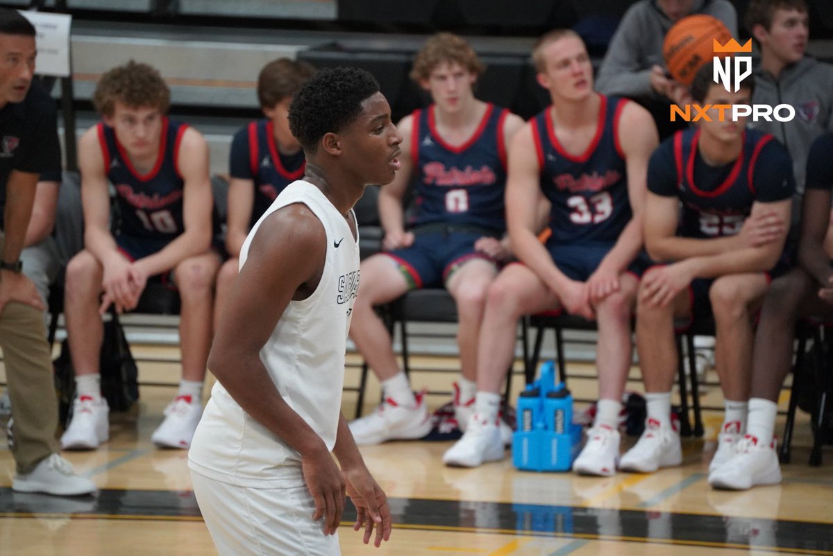 Saguaro up big at the end of one quarter. Really strong showing from 2024 Tyler Stegmeier (3 3s) early on.

2025 6’5 Jayden Johnson flashing with his versatility defensively and play-finishing ability offensively. 

<a href="/MBBSaguaro/">Saguaro HS Mens Basketball</a> | <a href="/StegmeierTyler/">Tyler Stegmeier</a>