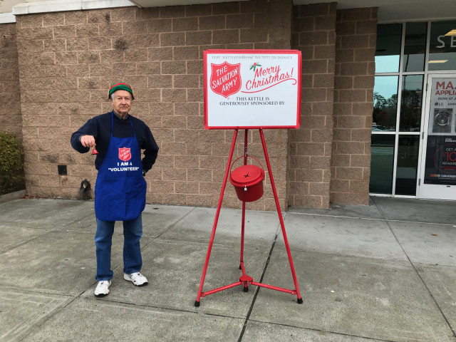 keeyin3's tweet photo. Christmas is almost hear, its a time for giving so go to a store near you and look for this red bucket to donate to the Salvation Army and Help The homeless and poor this Winter in Durham North Carolina https://t.co/8hcPJKyih6