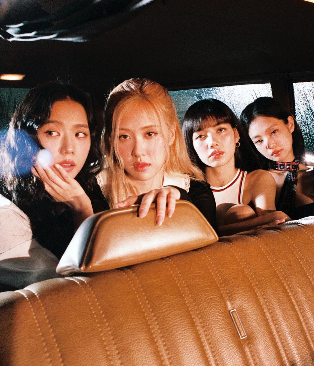 BPINKLATINO's tweet photo. BLACKPINK BIGGEST GIRL GROUP TIME’S ENTERTAINER OF THE YEAR https://t.co/fHoHBaTUDz