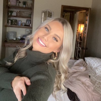 kayla_danker's tweet photo. #NewProfilePic https://t.co/g6g9IaVUhw