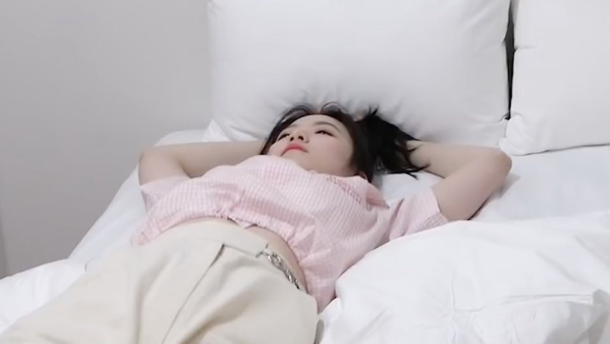 good morning.... i'll go back to sleep again.....