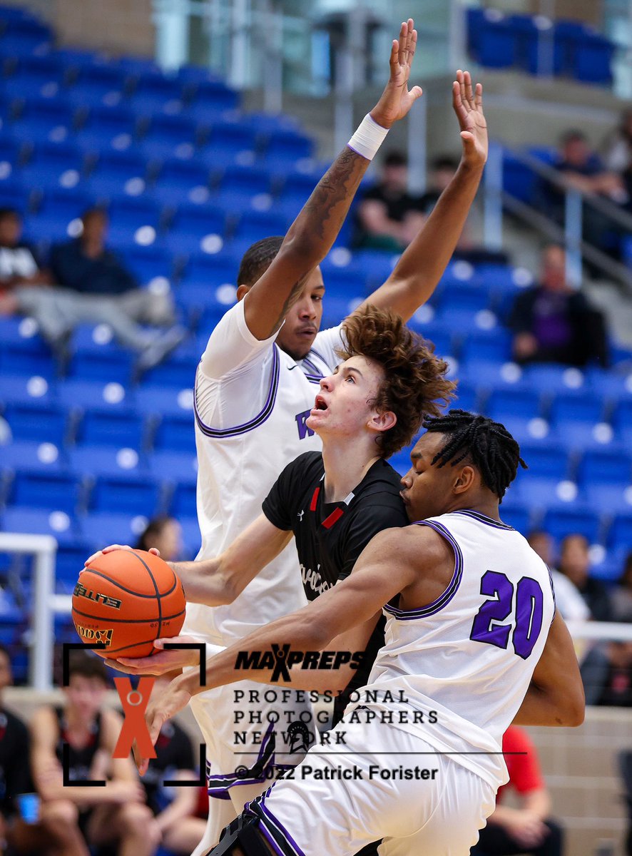 SnapPicsSA's tweet image. MaxPreps photographs Warren Warriors vs Lake Travis Cavaliers. The Cavaliers win 66-60. All images can be seen here: maxpreps.com/photography/ga…