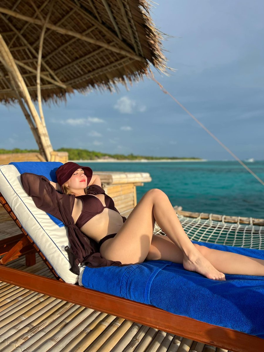 Lydia71998663's tweet image. RELAXING