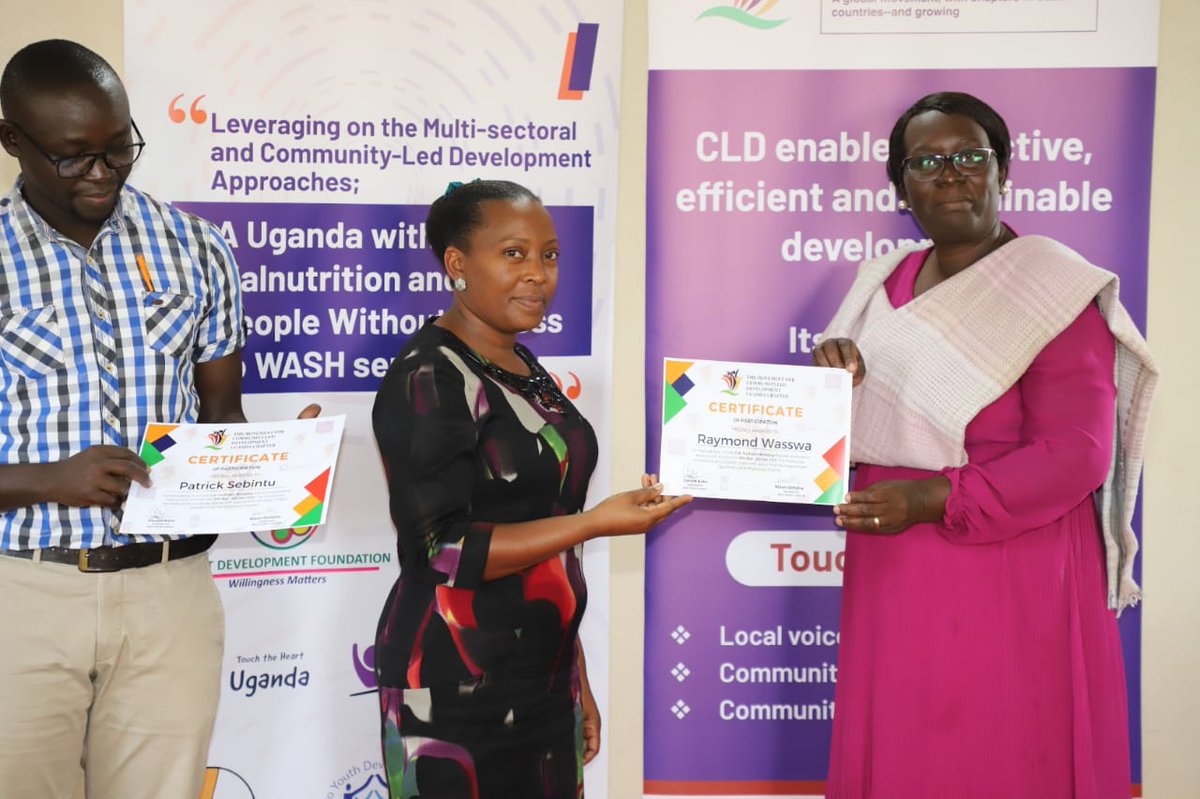 MCLDUganda's tweet image. #ShiftThePower
👉Over 30 different CSO's recently convened for a 3day seminar on promotion and adoption of #CommunityLedDevelopment💪
🤝Participants were awarded certificates
👌🏽Special shout out to all members and partners of @mcld_uganda
#communityleddev