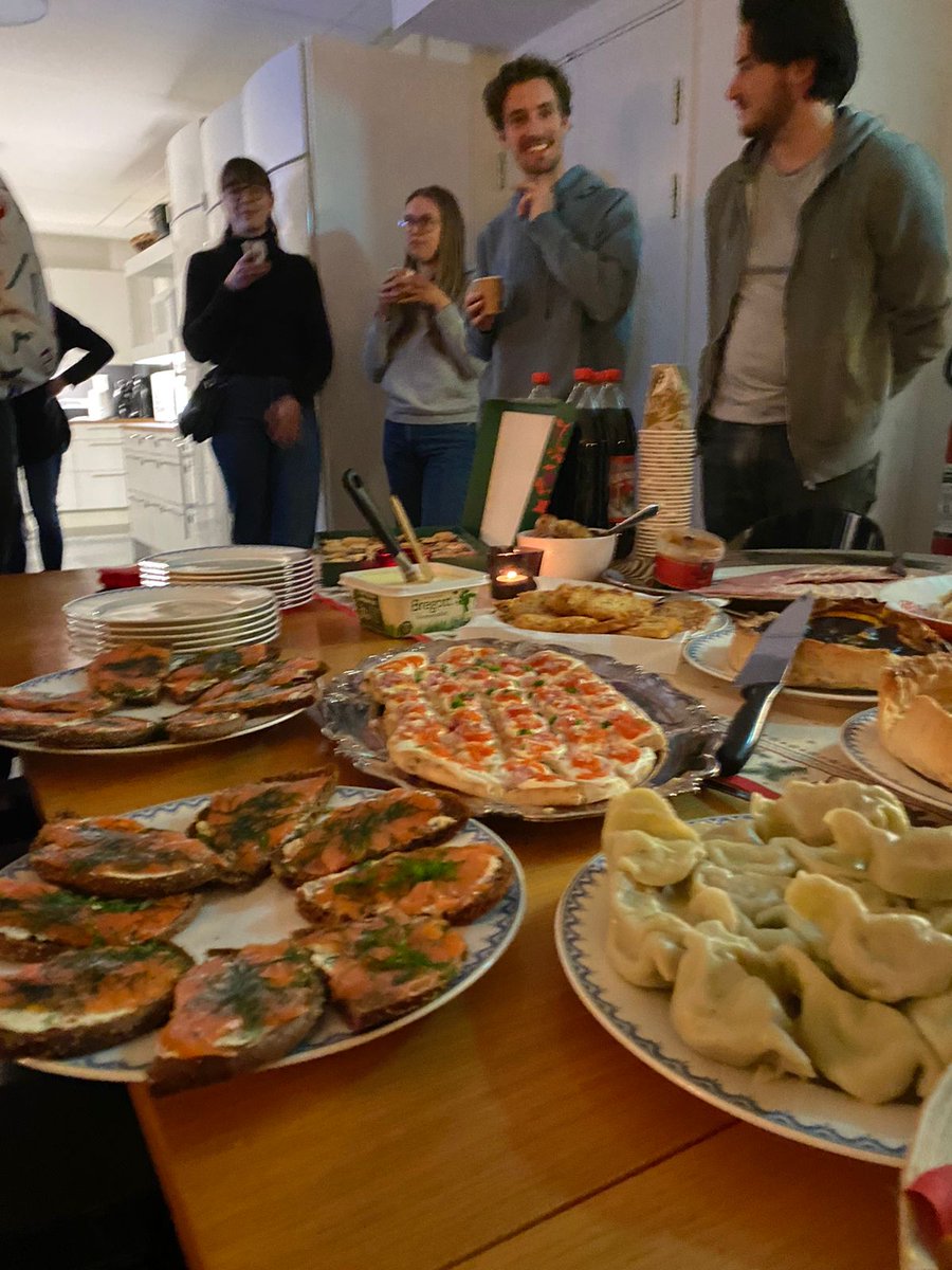 ip_llm's tweet image. Yesterday we had the privilege and pleasure of welcoming Michal Bohaczewski for a real masterclass on how luxury is protected through trade mark law.

After that, we celebrated the Holidays approaching with a Potluck prepared by our Students!