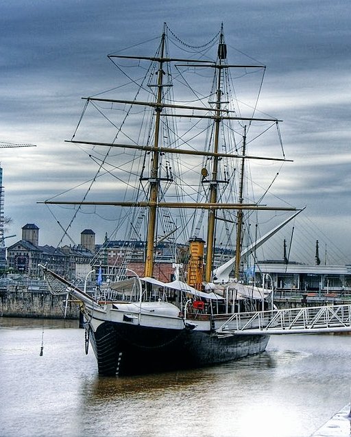 CruiseJipe's tweet photo. The #corbeta (corvette) ARA Uruguay, built in England, is the largest ship afloat of its age in the Armada de la República Argentina (#ArgentineNavy), with more than 140 years passed since its commissioning in September 1874. https://t.co/EaEZJloUpS