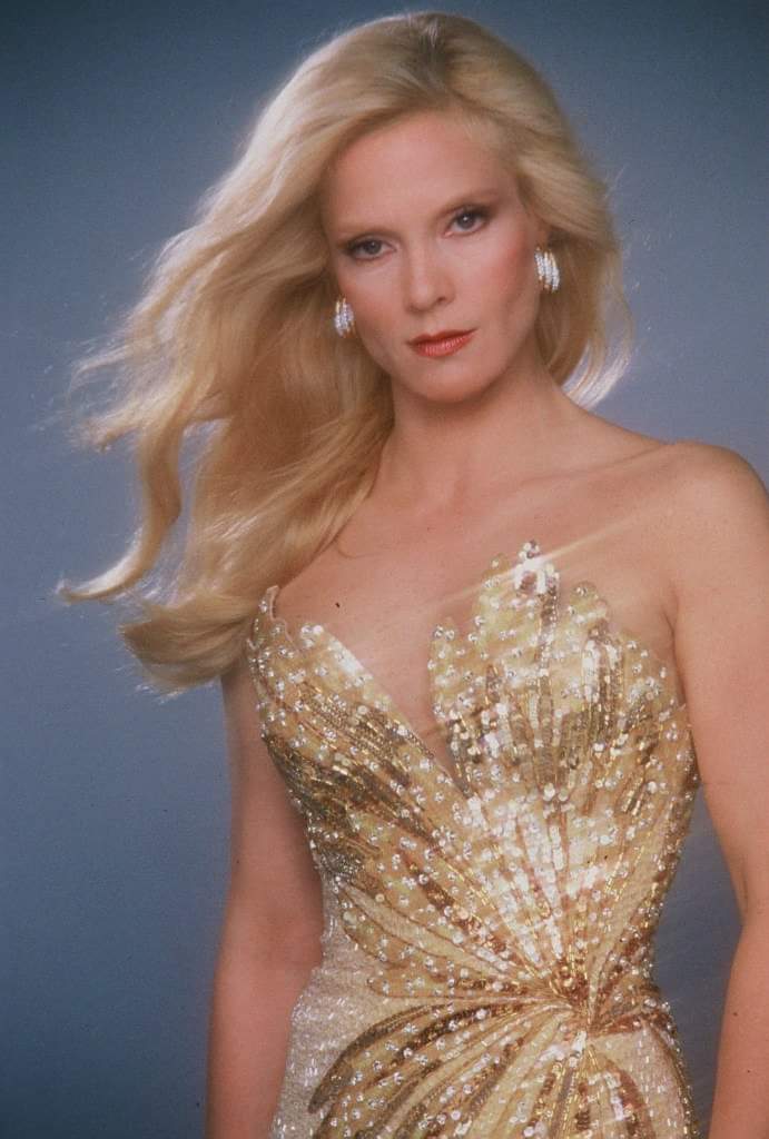 David93772280's tweet photo. Quand je serai grande je serai Sylvie Vartan 💙💙💙 https://t.co/V8VSGXaoaa