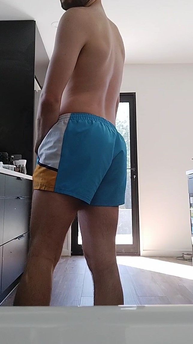 xJust_in's tweet photo. What's everyone thoughts on #Nrl #rugby shorts? https://t.co/Q4inJfM2pP