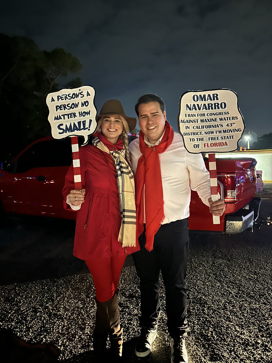 RealOmarNavarro's tweet photo. Fun night marching in the Fort Walton parade! So many people came out for a Monday night! What a different experience for .@RealOmarNavarro getting cheers and shouts of support vs. commiefornia throwing slurs,punches,death threats for being a republican. #floridarepublicans https://t.co/Ma3EzRu2gt