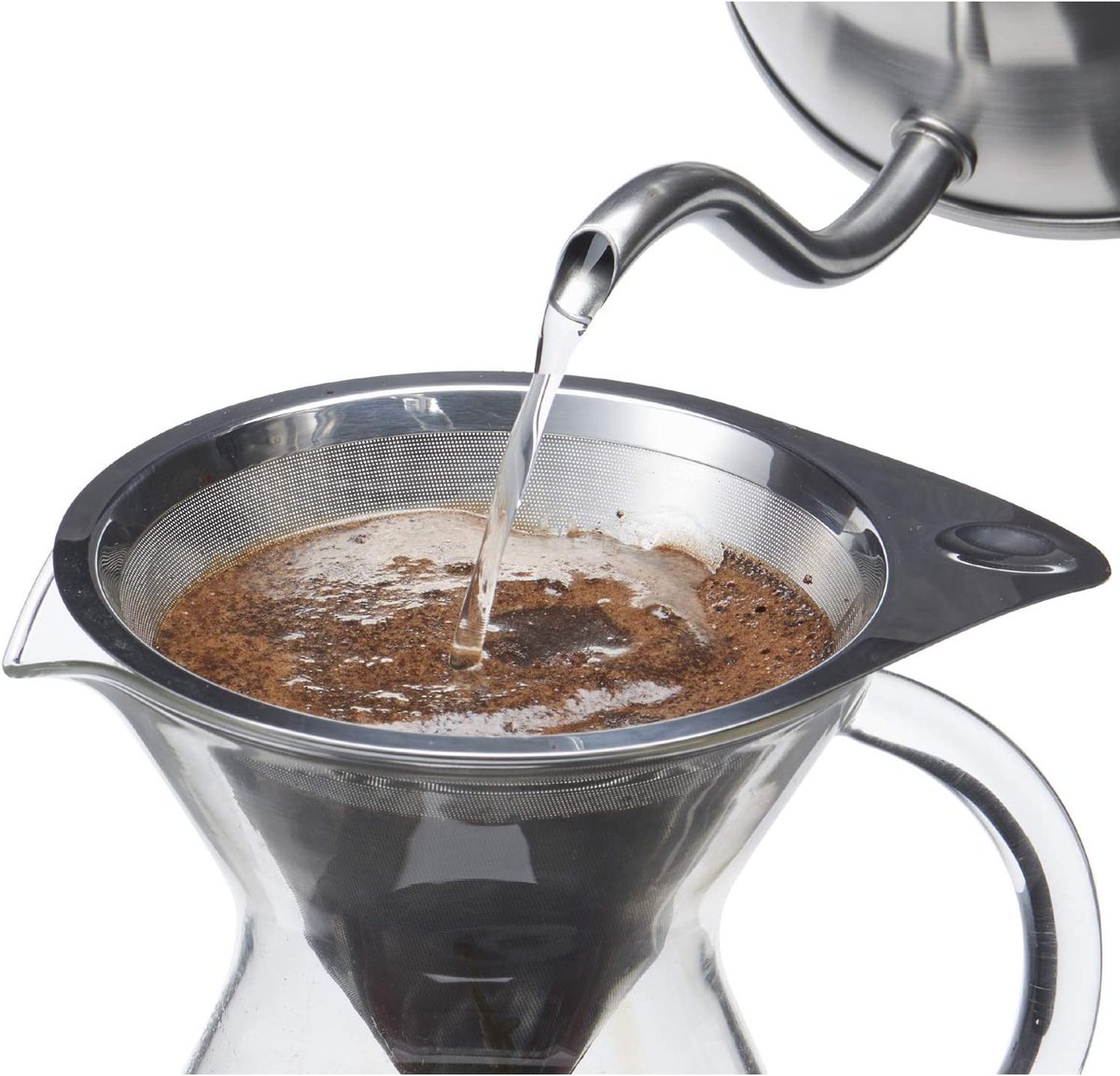 aerolatteHQ's tweet photo. The #aerolatte stainless steel #microfilter is acid etched with super fine 0.2mm holes for #maximumflavour. Since there is only one level of filter, the end result is a smooth #coffee but with body; somewhere between pour over and #cafetierecoffee. #coffeeconnoisseurs https://t.co/TiFO3W14Kc