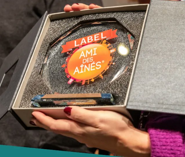 🙌  11 nouveaux territoires ont obtenu le label "Ami des aînés" du @RFVAA ! Habitats, mobilité, lien social, culture, autonomie : le vieillissement booste les projets 👉 buff.ly/3usK1PQ