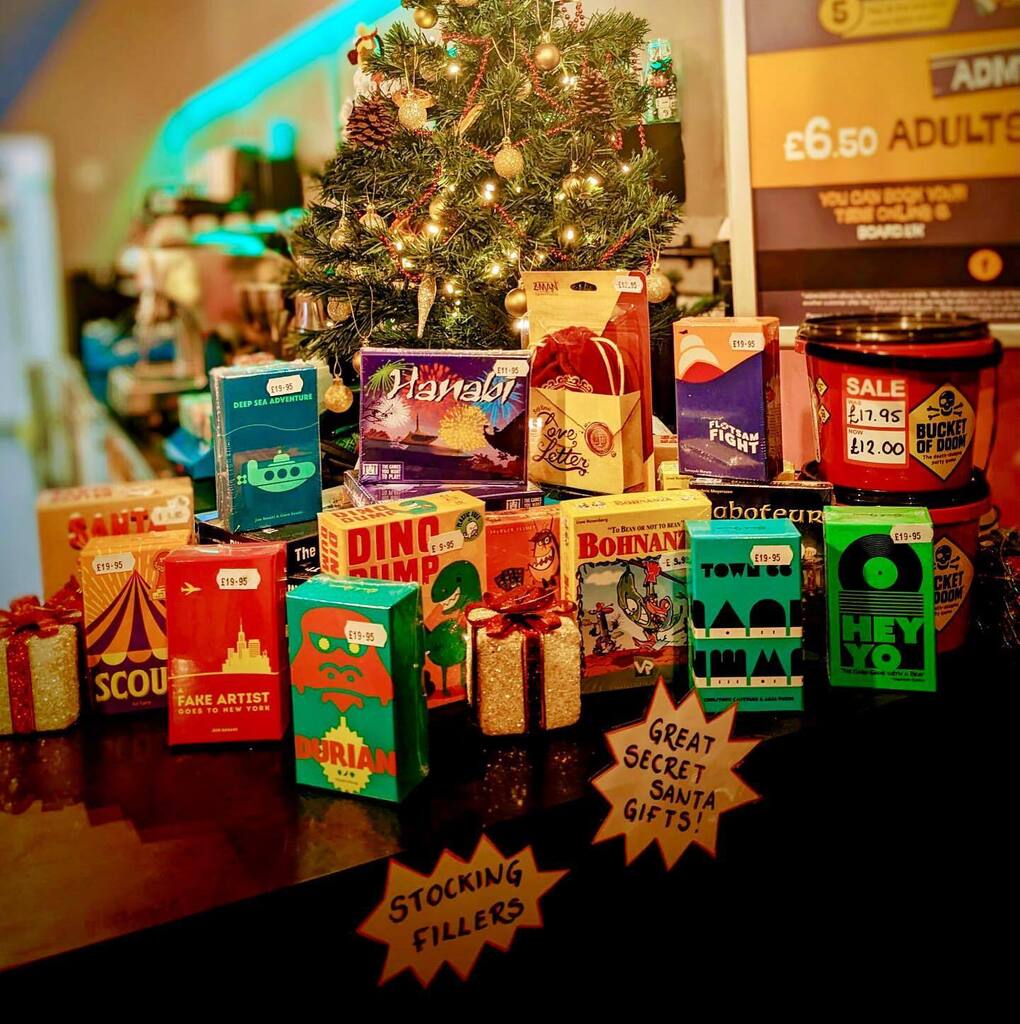 PlayAtBoard's tweet image. We’ve really doubled down on our stocking stuffer game this year. 🎁 These plus tons more other awesome games in small packages available to check out at Board 🎄 

#greatgamesforchristmas #exeter #board #boardgames #stockingstuffers instagr.am/p/Cl0X7bqMDJG/
