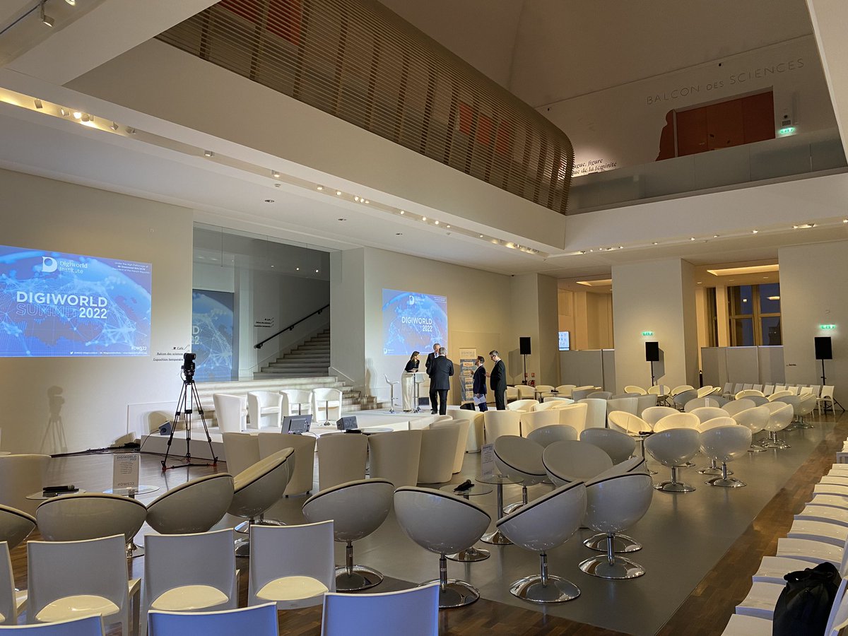 M2emarketing's tweet photo. Démarrage du #live #tweet pour les étudiants de l’@IAE_Montpellier au #DWS22 au @Musee_Homme #paris cc @umontpellier #master #emarketing @DigiworldInst https://t.co/X6rVF92f5Q