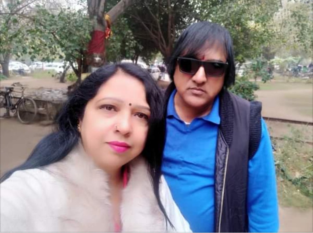 v_Chitralekha's tweet photo. When one of the post-retirement adventures of Dad includes 'Hair Rebonding'! 😛

Obviously, Mom also, isn't happy about it! ;) https://t.co/HQw27LfrFd
