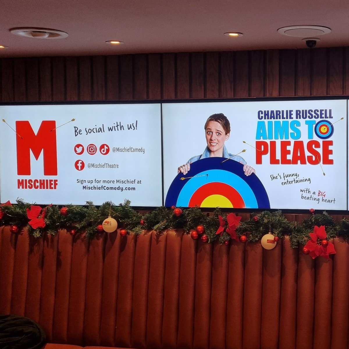 NateG119's tweet photo. @CF_Russell #AimsToPlease 🏹 was the single bravest one person show I have ever seen. A flat out hilarious first three quarters, to get people like myself in, so that we can also hear the finale, which we didn't realise we needed. But 100% did. Incredible 👏👏👏 https://t.co/oBVFCthYoR