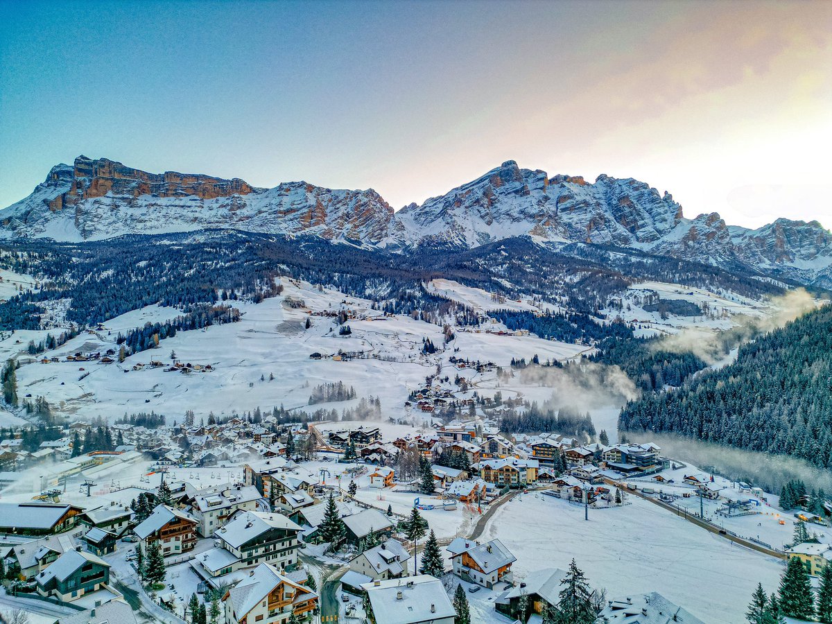 MarcusGLeach's tweet photo. Waking up in the most beautiful of winter wonderlands here in @altabadiaorg today. #thebigeuropeanodyssey https://t.co/zl7Jp6JDzb