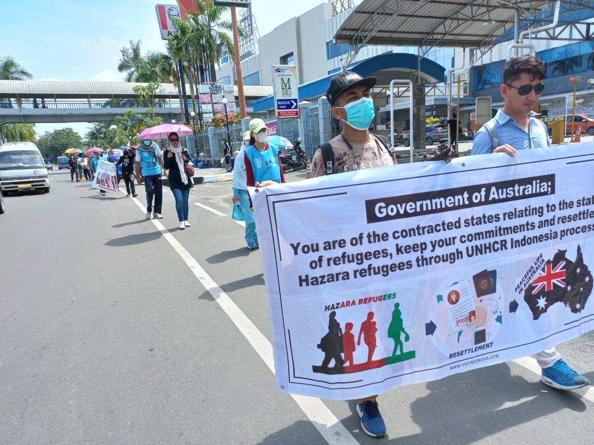FShifahie's tweet photo. How much more do we have suffer? How many more of our men have to end their lives? 
Hazara refugees in Indonesia have already had enough. It's time to end this suffering. 

#RescueHazaraRefugees_Indonesia https://t.co/lL1T5TJsRn