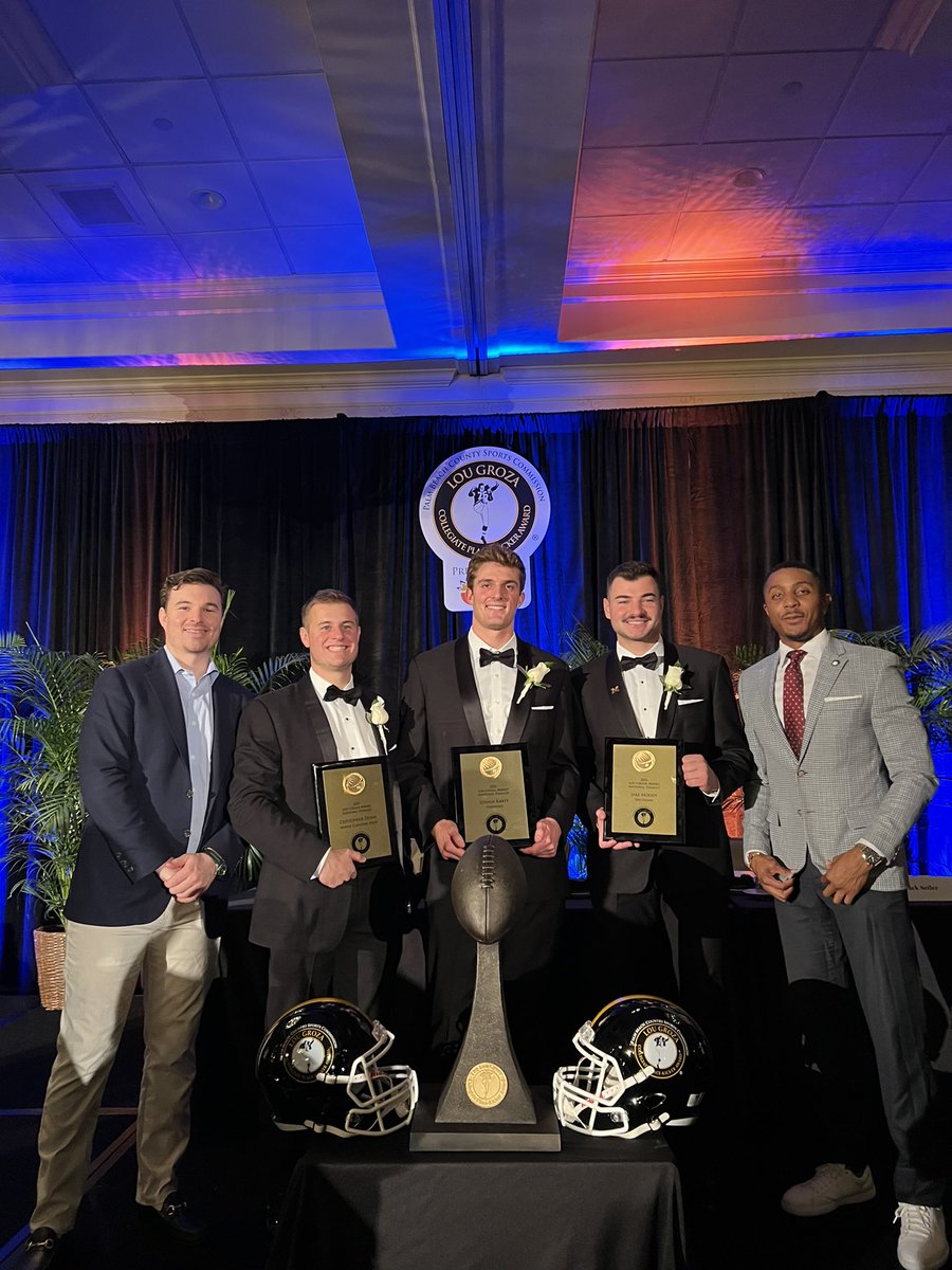 Helluva night 🕺🏽 Congrats to the 3 best kickers in college football. @The2018PK @JoshuaKarty @jmoods13 Good luck Thursday night. Was an honor to Emcee the 31st annual Lou Groza Awards!