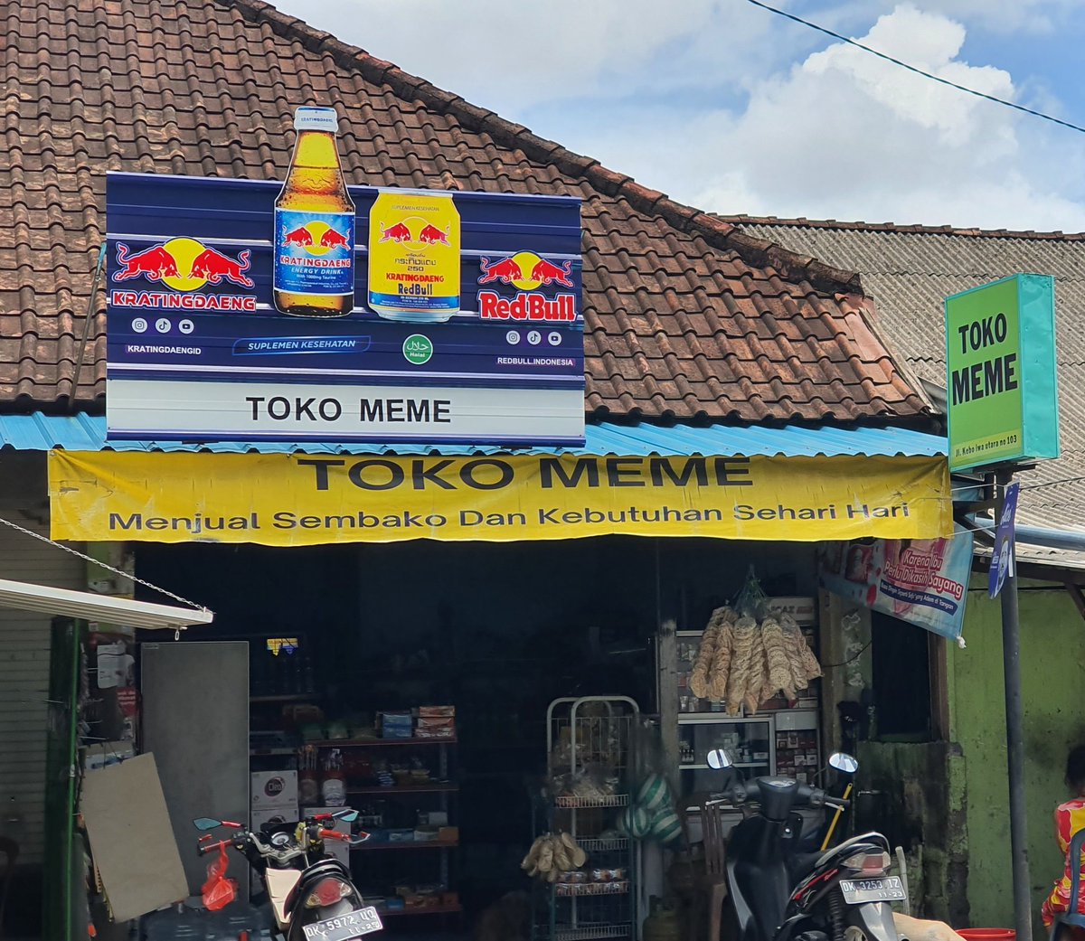 CDLimas's tweet photo. Kebutuhan sehari-hari @kaesangp https://t.co/Ek13JxYh8W