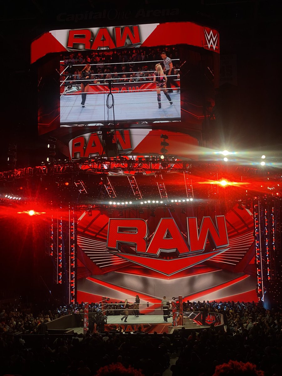 ARCGWWETour's tweet photo. It is #MAINEVENT time here at the @CapitalOneArena.
@WWENikkiCross vs. @AlexaBliss_WWE vs. @BeckyLynchWWE.
#MondayNightRAW #RAWDC #ARCGWWETour #WWERaw https://t.co/ecLGPkZCY0