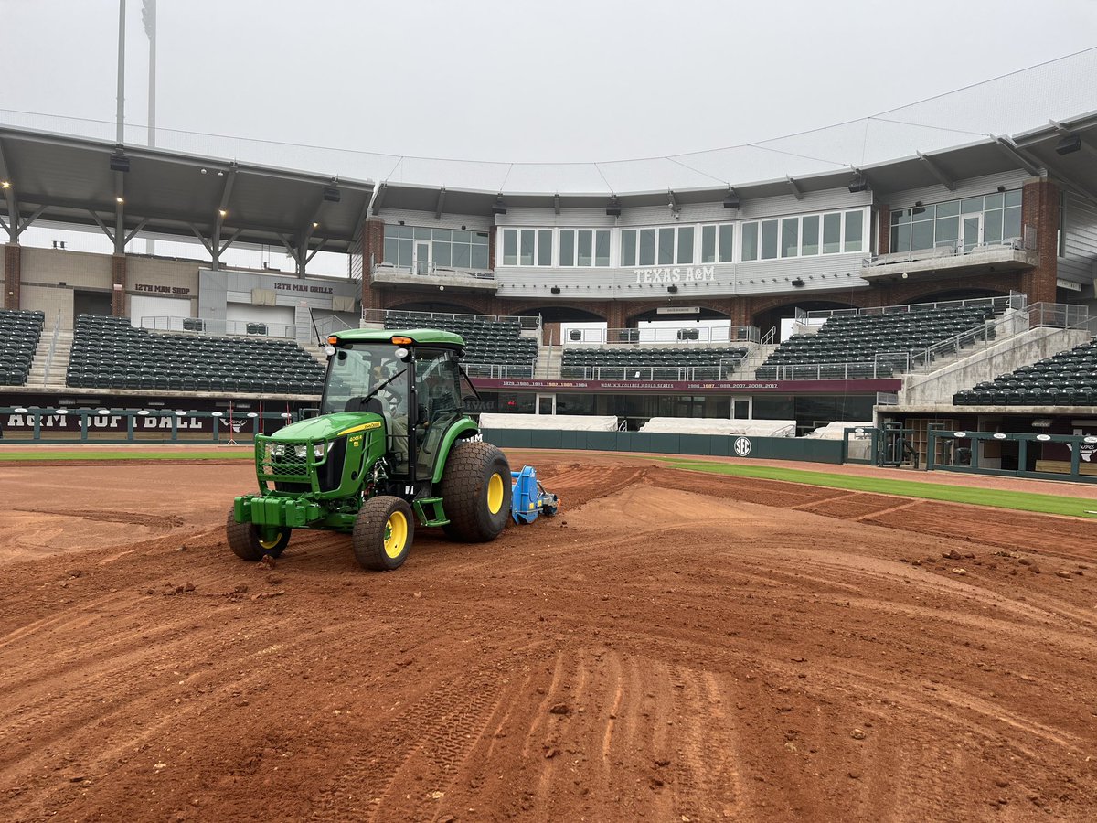 UnitedTurfnTrak's tweet photo. UTT SFS on the road to south Texas tilling up the infield mix and ready to laser grade @AggieSoftball 🥎 for @aggiefieldstaff.  Getting prepped for the 2023 season, right around the corner. @FieldExperts @SportsBuilders @NCAASoftball https://t.co/kGbyrxrrhR
