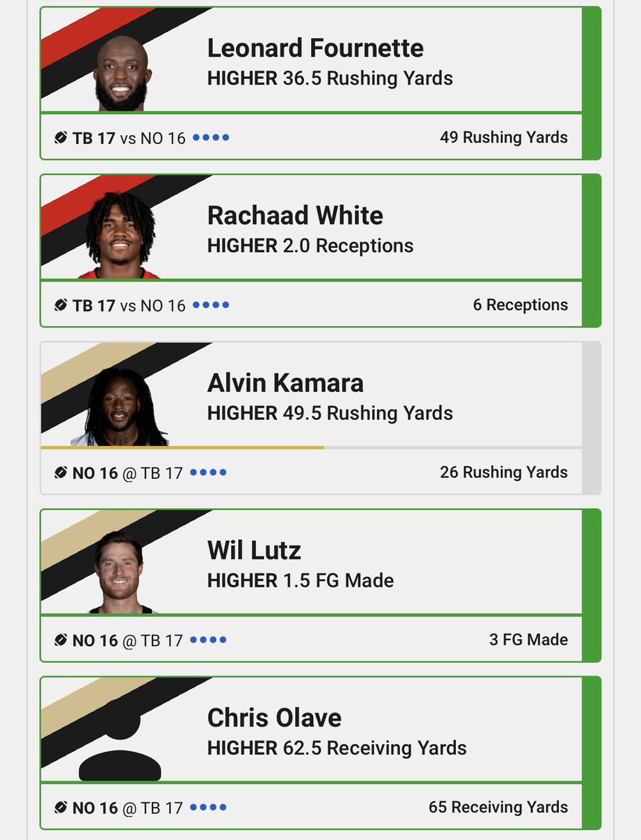 Rsnipes27's tweet photo. @A_kamara6 killed my parlay! “Top running back” and averaged barley 2 yards per carry! https://t.co/BksMxc7VLA