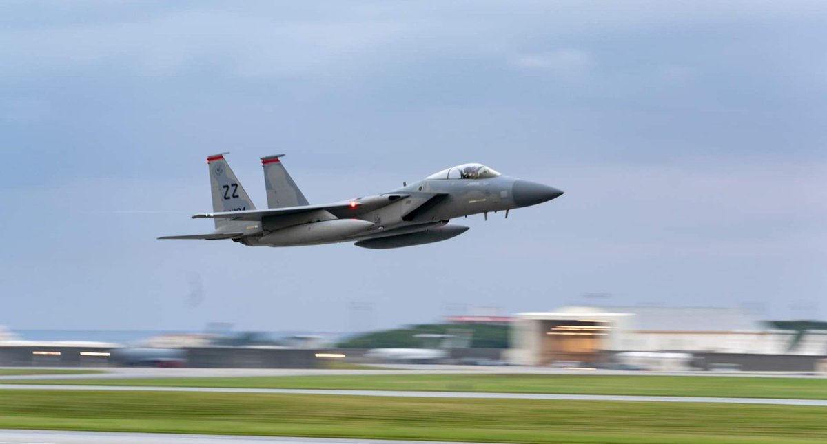 RealAirPower1's tweet image. An F-15C from the 44th FS, 18th Fighter Wing, departing Kadena AFB, Japan forever (Dec 1, 2022). The departure is part of the #USAF plan to replace its 50-odd F-15C/Ds in #Japan with other fighters. #Funfact: The 18th Wing, received its first F-15C in September 1979. #avgeeks