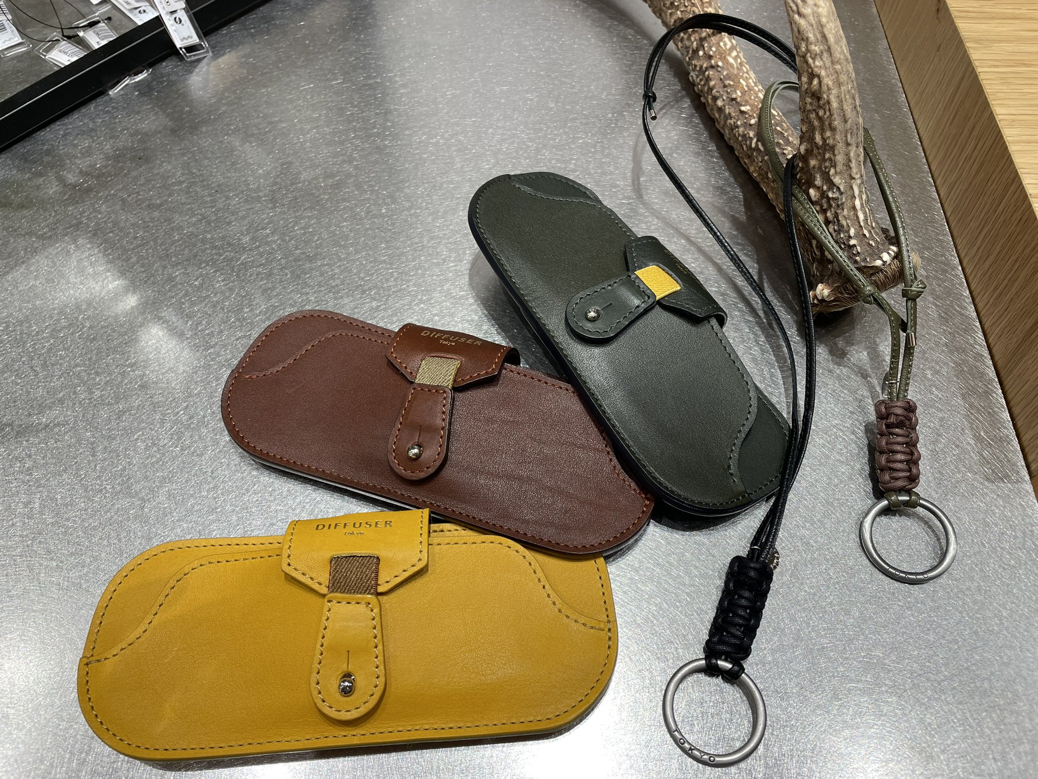 当店の記念日 新品 チビナイル メガネケース（値下げいたしました