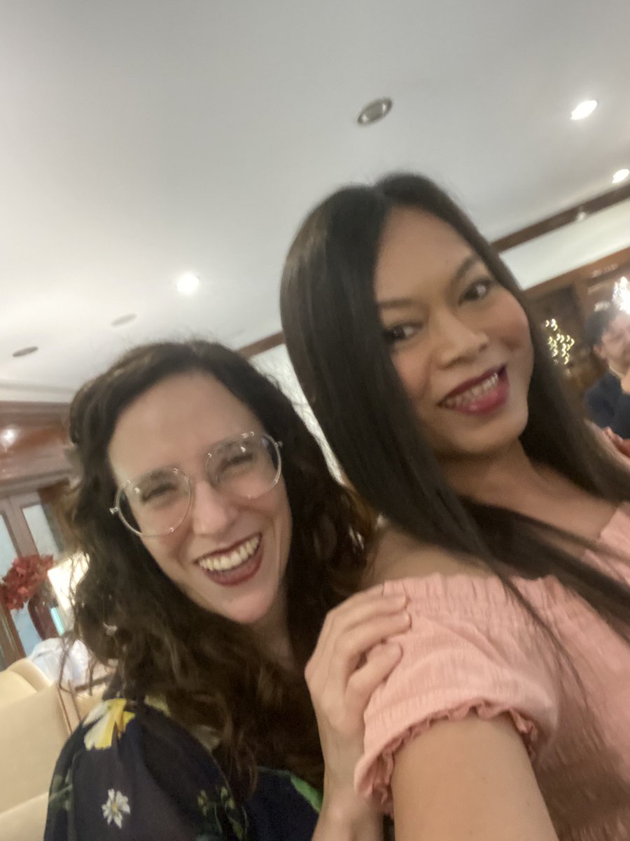GANDAFilipinas's tweet photo. Mtg with US Special Envoy to Advance the Human Rights of Lesbian, Gay, Bisexual, Transgender, Queer, &amp; Intersex (LGBTQI+) Persons Jessica Stern &amp; Asian Development Bank Director Chantale Wong. Mtg also attended by US Ambassador MaryKay Loss Carlson. #LGBTQIArightsarehumanrights https://t.co/ViJJUGIAGd