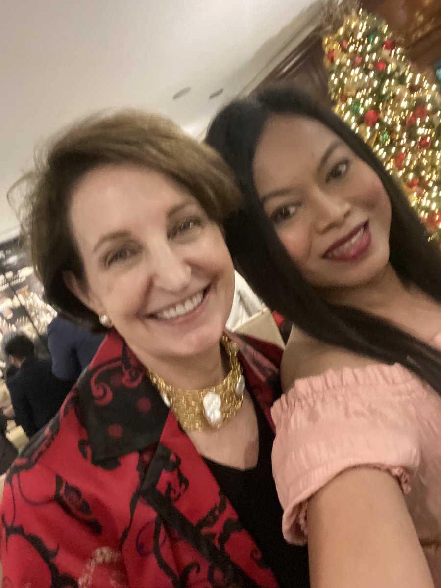 GANDAFilipinas's tweet photo. Mtg with US Special Envoy to Advance the Human Rights of Lesbian, Gay, Bisexual, Transgender, Queer, &amp; Intersex (LGBTQI+) Persons Jessica Stern &amp; Asian Development Bank Director Chantale Wong. Mtg also attended by US Ambassador MaryKay Loss Carlson. #LGBTQIArightsarehumanrights https://t.co/ViJJUGIAGd