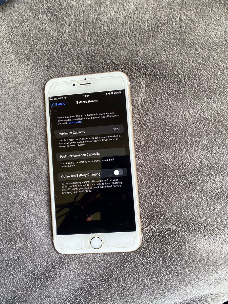 kabelo_rele's tweet photo. This iPhone 6s Plus, goes out for M3000. https://t.co/t6KtRS73Rp