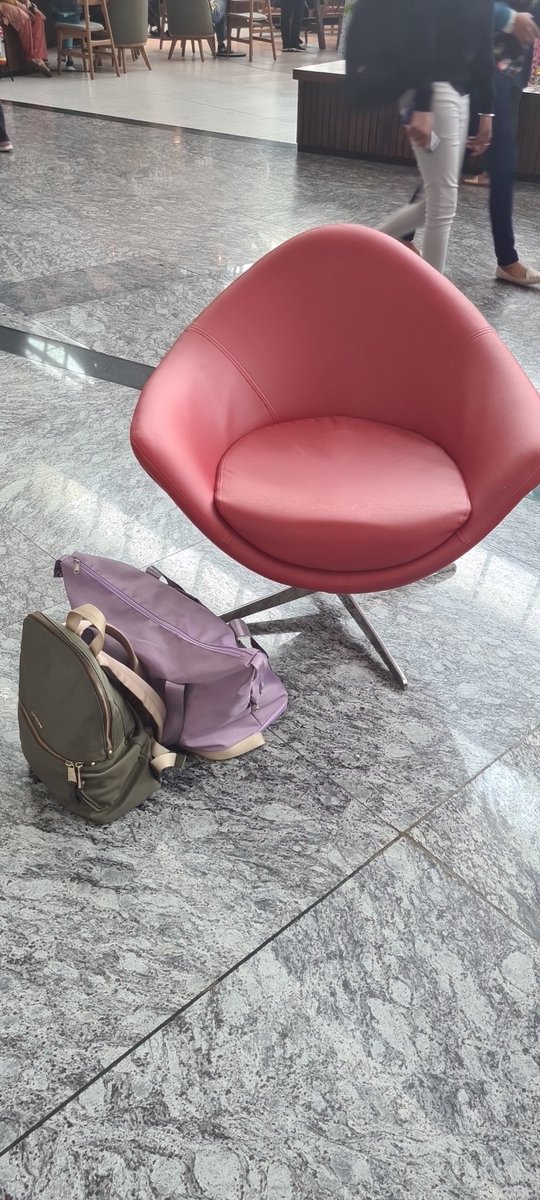 SeemaMC's tweet photo. @BLRAirport one of the nicest ones for a long transit! Good window shopping, food court, comfortable chairs.
Moot point - lounge access only opens 3 hours prior to departure and no #o2spa or equivalent! https://t.co/LiJwkLm9U6