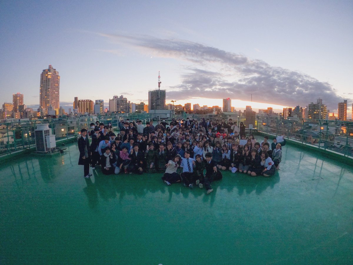 CSF121's tweet image. 文化祭無事に終了しました。

4人からスタートして70人に増えて、辛いことも沢山ありました。
ただ、自分には後ろを向けば支えてくれる仲間、後輩、かっこいい大人が沢山いて、恵まれた代表生活になりました。

ついてきてくれて本当にありがとう。

皆さまこれからもCSFを宜しくお願い致します。