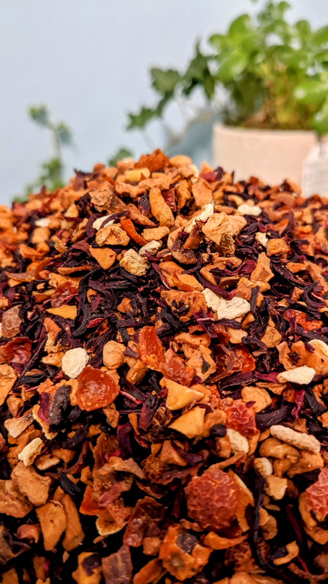Cardamomandco's tweet photo. I A-PEACH-iate You! Herbal Tea is back in stock, along with all your other favourites. Look at this beautiful mountain of peach tea. Love.  

https://t.co/fpXWJjnGGr https://t.co/k1hKlljnCq