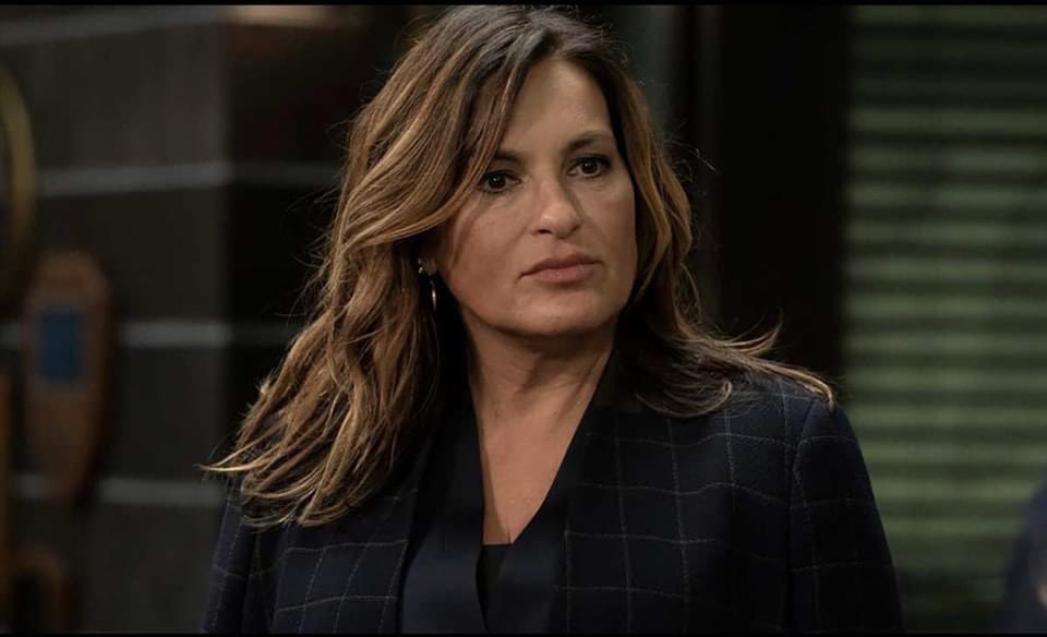 Everyone wants to talk about Ellen Pompeo playing Meridith Grey since 2005. How about we put some respect on Mariska Hargitay playing Olivia Benson on Law & Order: SVU since 1999.