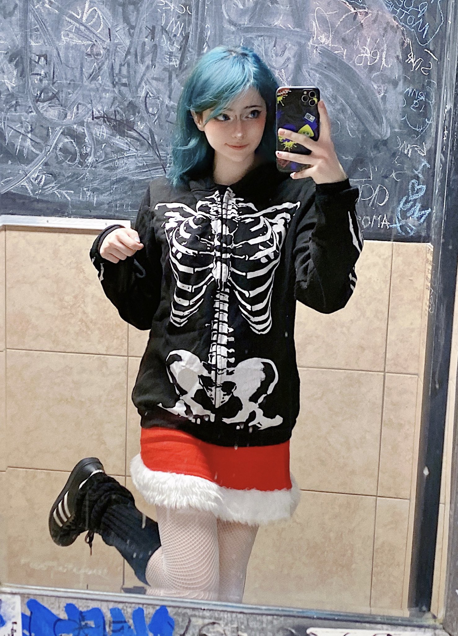 propeller chan on Twitter: “being emo but festive ^-^ ⛄️🎄 https://t.co
