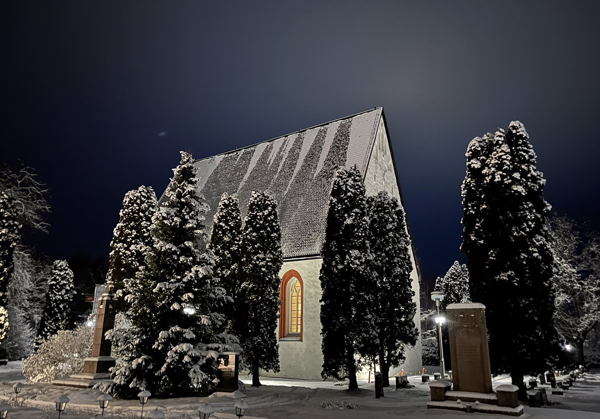 Glad självständighetsdag Finland! Hyvää itsenäisyyspäivää Suomi!