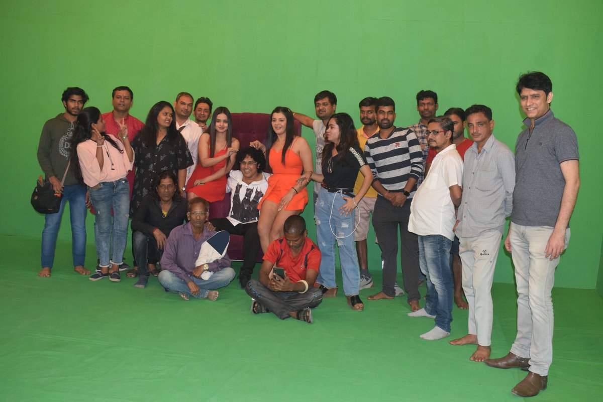 pritishsc's tweet photo. It's a wrap... Shooting Completed ... Thank You All !!! https://t.co/jvSdmdiCht