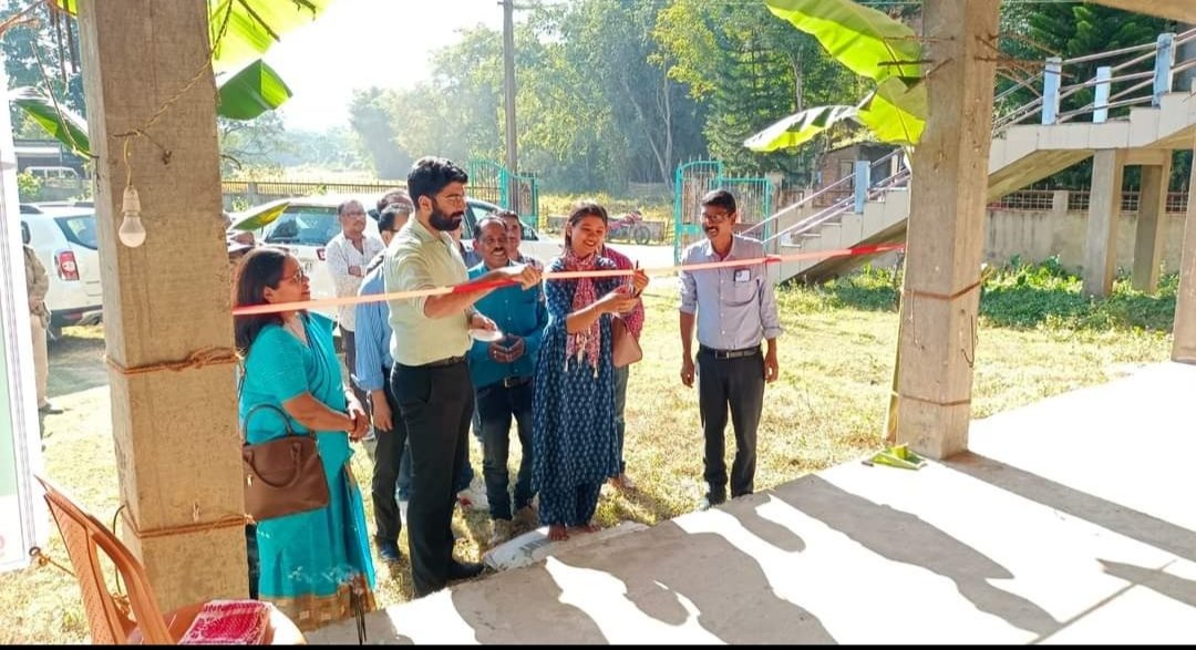 dc_sivasagar's tweet photo. যোৱা ইংৰাজী ৪ ডিচেম্বৰ, ২০২২ তাৰিখে শিৱসাগৰ জিলাৰ মাননীয় উপায়ুক্ত আদিত্য বিক্ৰম যাদৱ, ভা:প্ৰ:সে: মহোদয়ে ম’ৰাবজাৰ ধান ক্ৰয় কেন্দ্ৰ আনুষ্ঠানিকভাৱে শুভ উদ্ধোধন কৰে ৷ @CMOfficeAssam @ATULBORA2 @diprassam https://t.co/NtcBGGrNo8