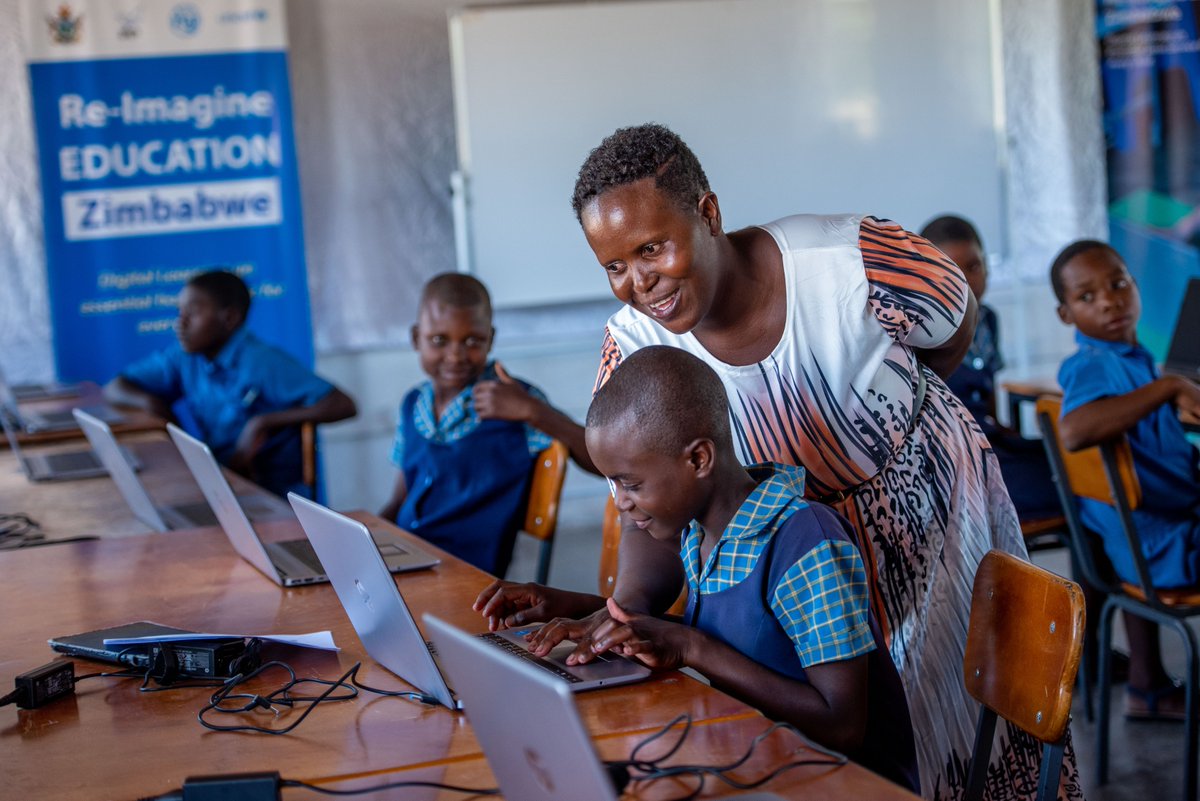 UNICEFZIMBABWE's tweet photo. Without electricity, there is no connectivity. Dzvairo Primary school is one of the schools that is benefitting from @unicef's solarisation project with solar panels powering up the classroom block, headmaster's office and teacher's accommodation. #GreenEnergy #connectivity https://t.co/nQ8e5PL2oR