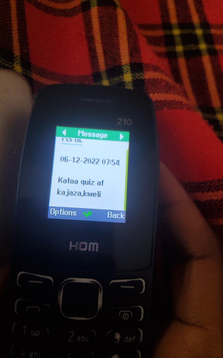 MarangiStunner's tweet photo. Kwa mwendo huu hata ukiumwa inabidi uingie tu darasani. https://t.co/L9ib1GND7Q
