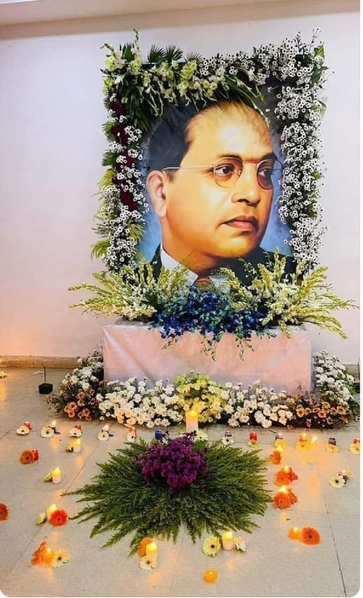 AdityaGohel9's tweet photo. जिनका जीवन एक संकल्प है।
जिनका हर शब्द प्रेरणा है।
आजाद भारत के शिल्पकार।

 महामानव, युगप्रवर्तक, युगद्रष्टा, 
परम पूज्य ‘बाबा साहेब डॉ भीमराव अंबेडकर जी’ को उनकी पुण्यतिथि पर कोटि कोटि नमन
#JaiBhim #JaiBharat #JayBhim 
#DrBRAmbedkarDeathAnniversary https://t.co/nGYwVsu8Aa