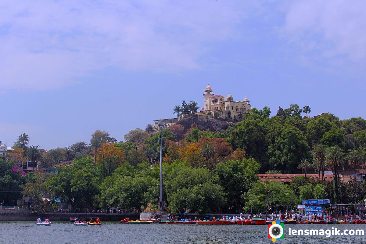 np_photographer's tweet photo. Mt Abu https://t.co/eFhmO2Q9Oo Hill Station Rajasthan #Mtabu #abu #abuhillstation #popularhillstationIndia #rajasthantourism #gurushikhar #nakkilake #placestovisimtabu #toadrock #sunsetpointabu https://t.co/0ZzjMOAxF1