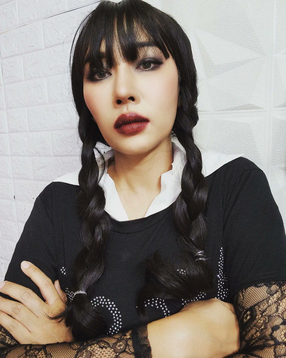 kumphol_rika's tweet photo. น้องวันพุธ =✖️
น้องวันพระ = ✔️
#wednesdaynetflix #wednesdayaddams #wednesday #wednesdayfamily https://t.co/vUteg9md6s