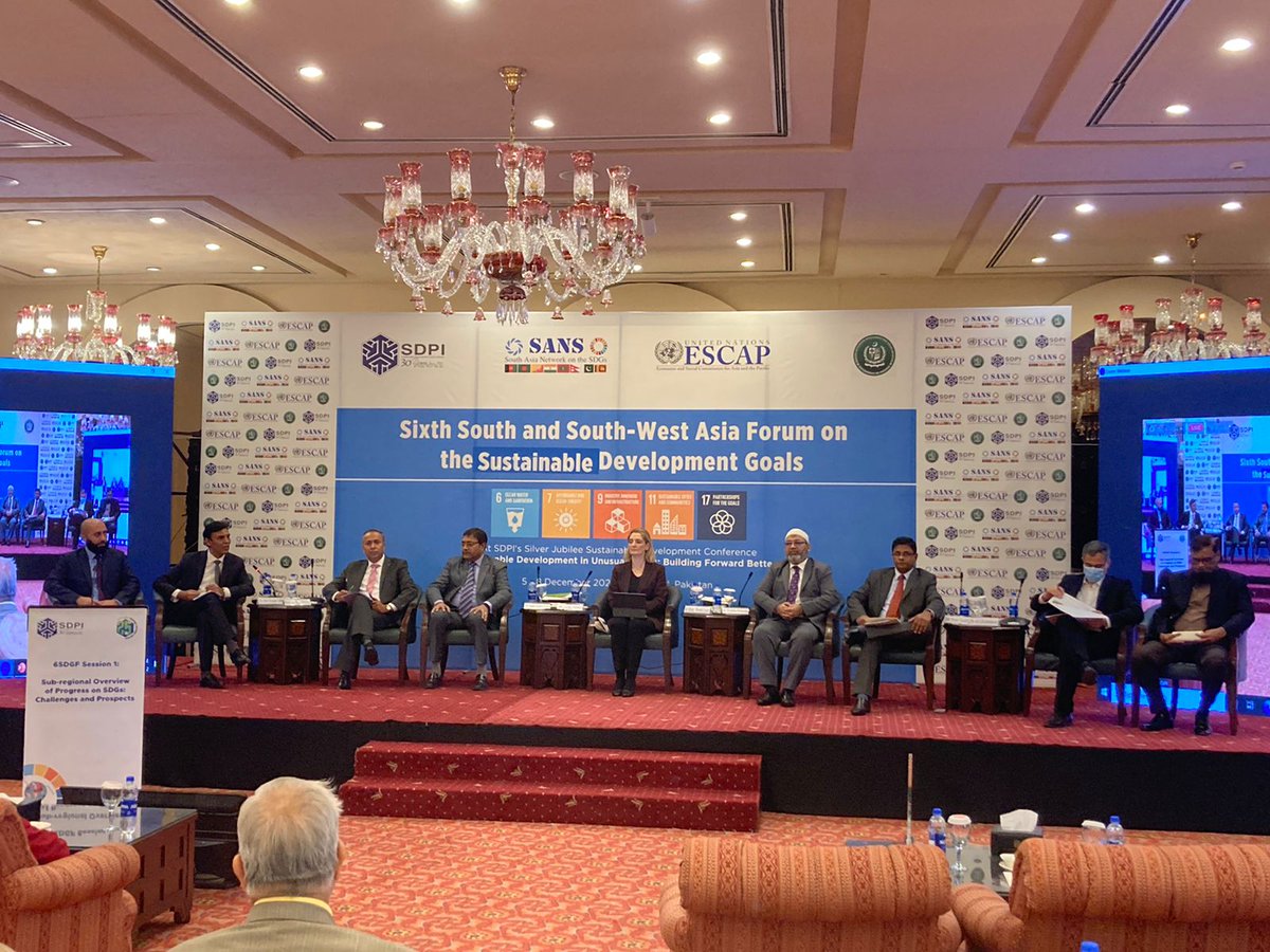 SSWA_UNESCAP's tweet photo. Sixth South & #SouthWest Asia #6SDGF Session1: Subregional overview of progress in SDGs: Challenges & prospects in progress; Chair Mr. Kewal Prasad Bhandari, Secretary, National Planning Commission, Nepal & Moderator Dr. Abid Suleri, ED, @SDPIPakistan Pakistan @UNESCAP
#SDC2022 https://t.co/MHisJk3IlX