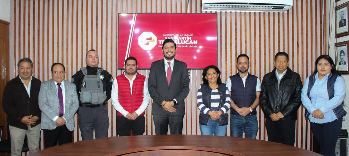 HoracioCanoV's tweet photo. NO COMPRO ROBADO una iniciativa del @TexmelucanAyto de @NormaLayon apoyado por @CANACOTexmeluca @CoparmexSanMart #AMICOM Consejos Ciudadanos, Iglesia Católica @Arqui_Puebla y otras denominaciones cristianas. Ya les compartiré lo que escribí al respecto. https://t.co/aXDdLWmiGm
