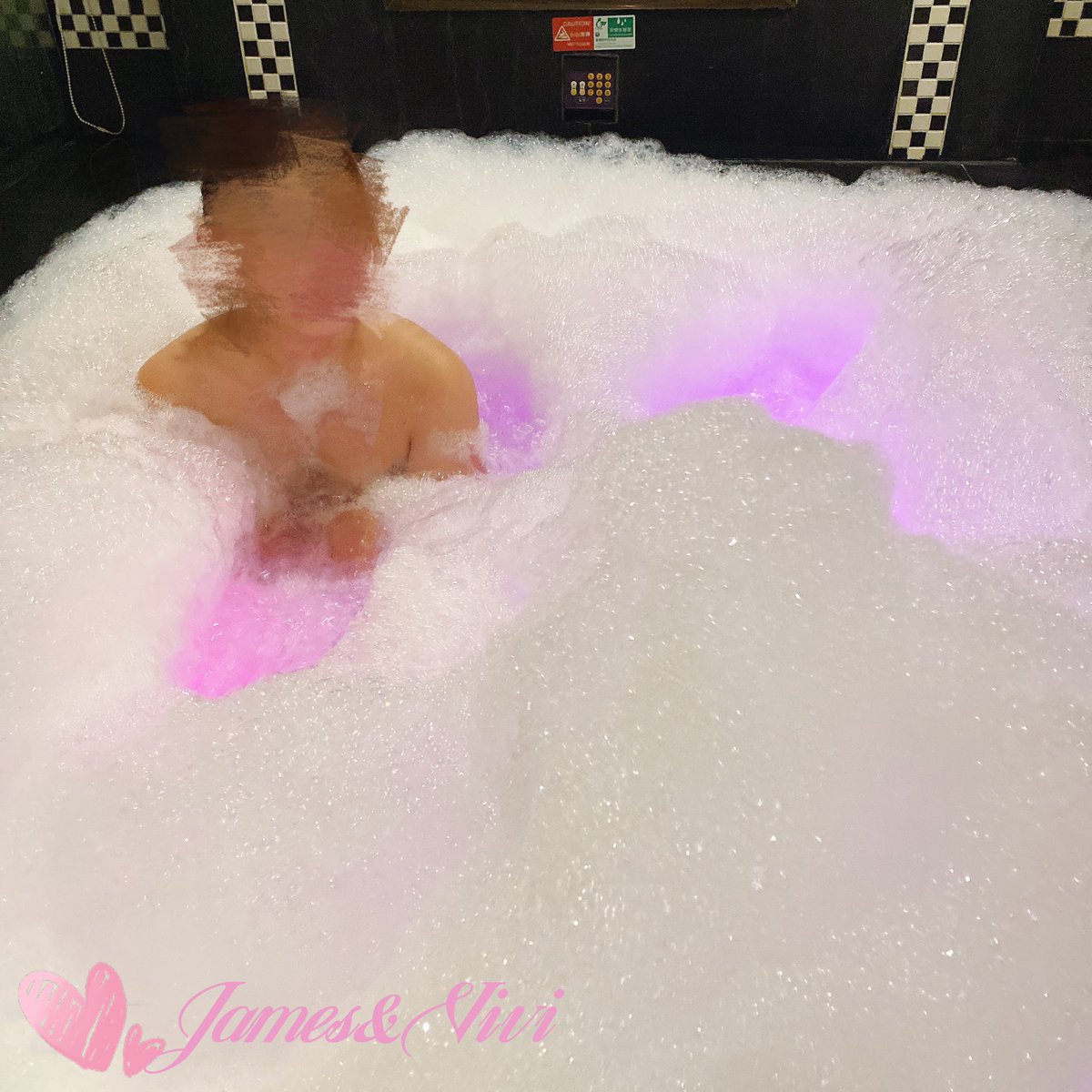 這麼冷的天氣 

好久沒有約下午了

現在想徵人一起泡澡🛀

不知道有沒有人有空呢？

#夫妻情侶 #同房換不換
#單男 #付費約 #私訊 https://t.co/1257ho35jj