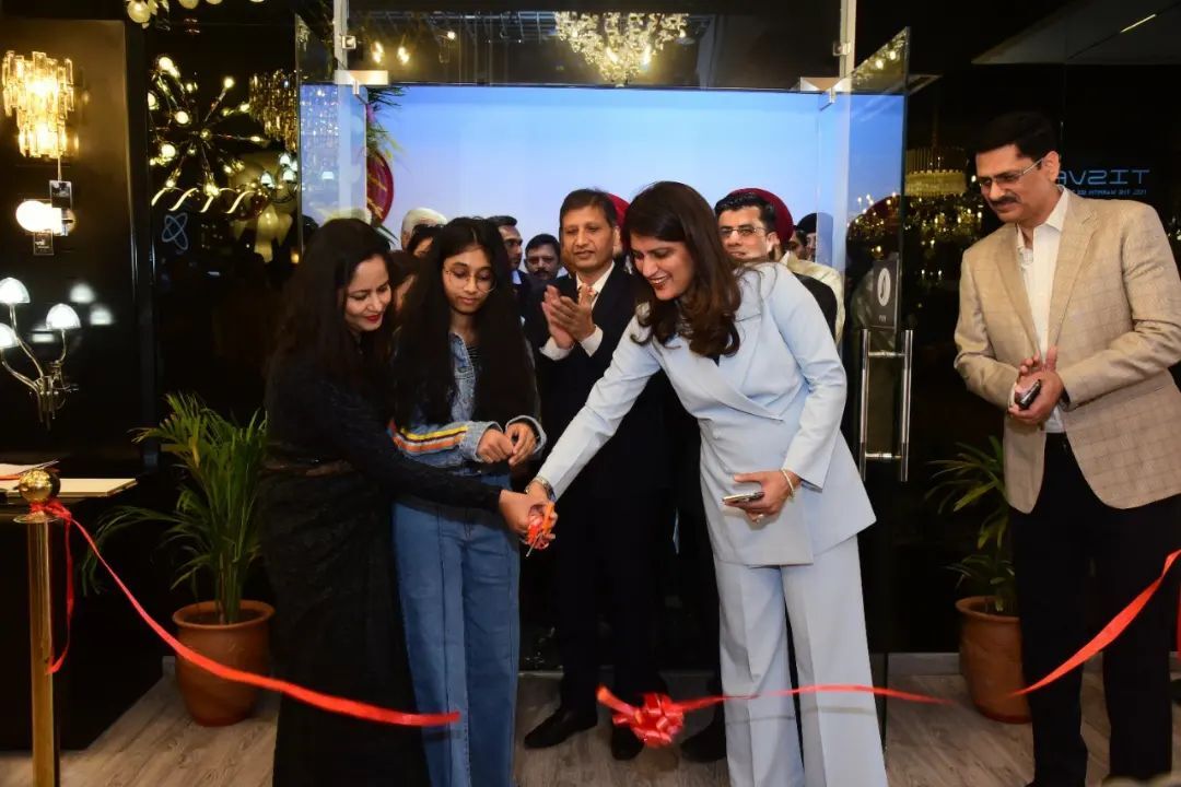 LightsbyTISVA's tweet photo. The Tisva Lighting Studio opens at a new place in Chandigarh, swipe for glimpses of the opening. Come experience our cutting-edge, innovative, and opulent light fixtures in our relocated store.
Visit Us, 
https://t.co/yWbClGAcJi
#lightsbytisva #layersoflighting #chandigarh https://t.co/271twF1QLc