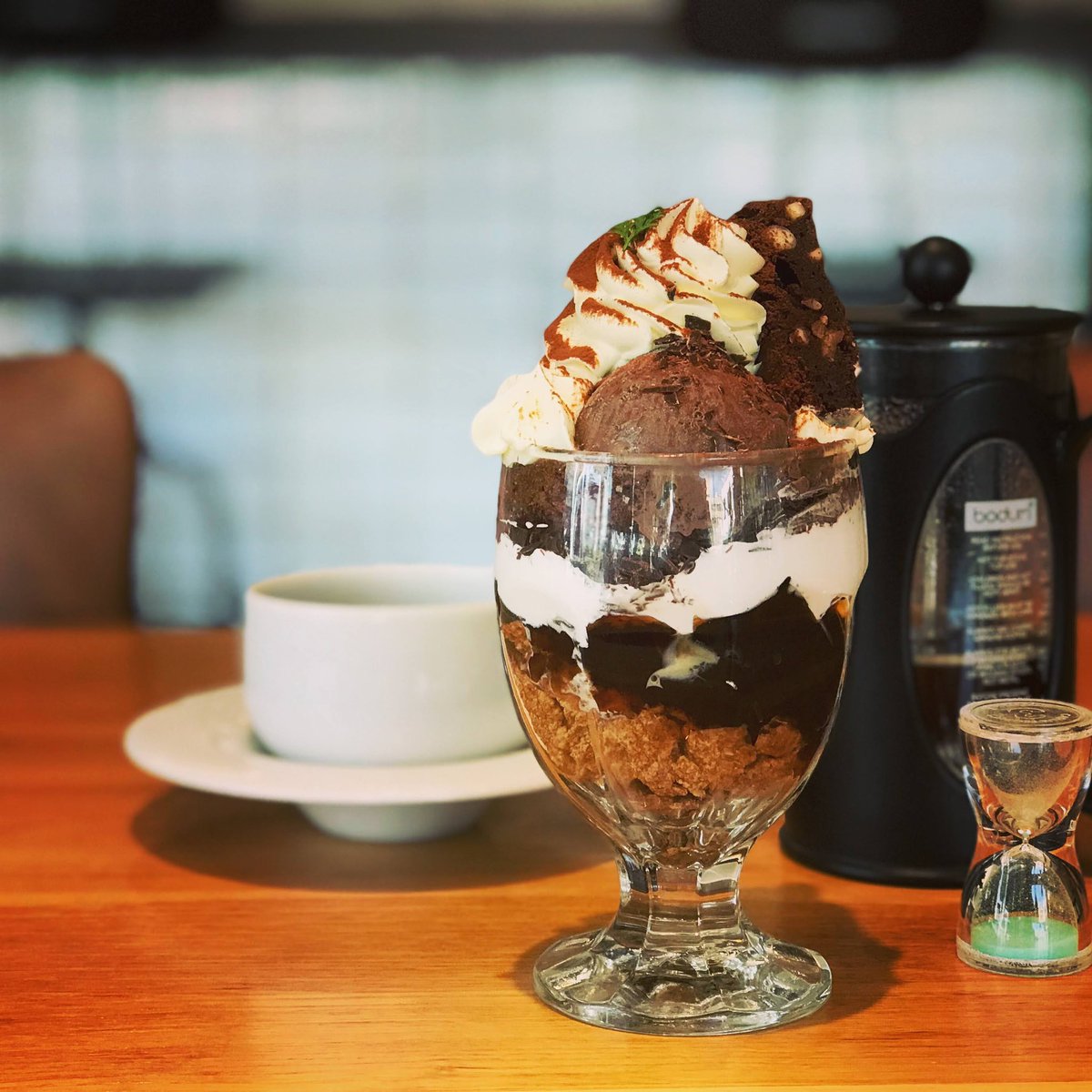 flatcafeCh's tweet photo. #flatcafe のパフェはスタッフが毎回頭を悩ませながら作っております…!🤔
歴代の #パフェ もチラリ!🥰
定期的に変わりますので是非TwitterやInstagramのフォローをお願い致します!(スタッフU)
#お菓子作り
#コッタ
#パフェ
#パフェ活
#熊本カフェ
#カフェ好きな人と繋がりたい https://t.co/BOYt1S1ZMr